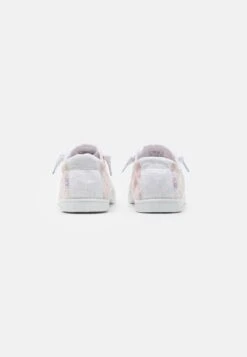 Roxy Bayshore- Trainers - Blush -Roxy 0b3ab636c3734455918bdc6b836b6d83