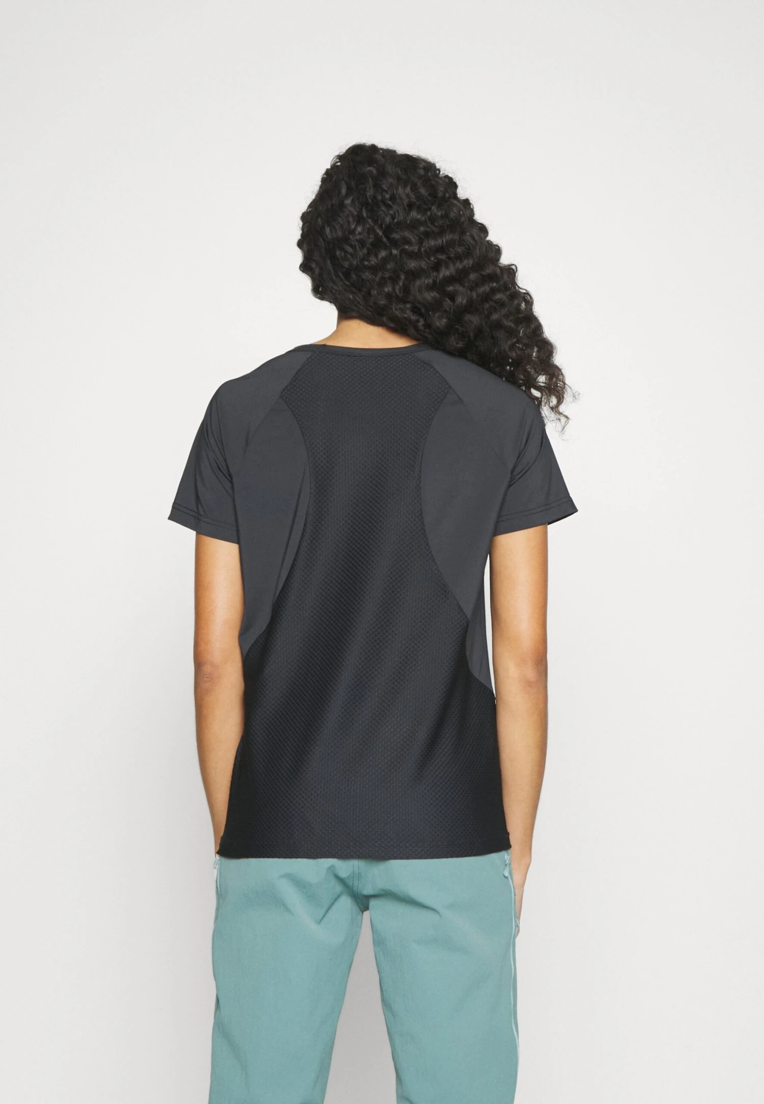 Roxy Tech Tee - Basic T-Shirt - Anthracite 5 Roxy Tech Tee - Basic T-Shirt - Anthracite - Image 3