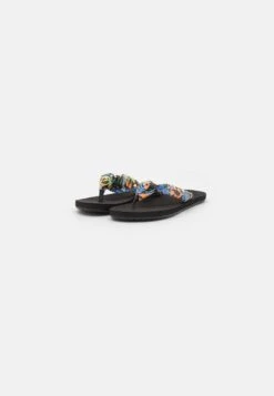 Roxy Paia - T-Bar Sandals - Black -Roxy 12bee2ca24644ee1ad951b3dfcc5612a