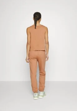 Roxy Essential Energy Tank - Top - Mocha Mousse -Roxy 2837d1ce44074e3f98ff94e9b9db9d55