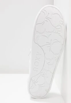 Roxy Bayshore - Trainers - White -Roxy 3dd2446e45e24cdaba07c8d9ad03566b