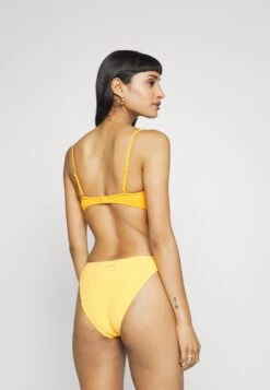 Roxy Color Jam Bandeau - Bikini Top - Tangelo 10 Roxy Color Jam Bandeau - Bikini Top - Tangelo -Roxy 7da4e84e8ad14a989f5e79e387cbba55