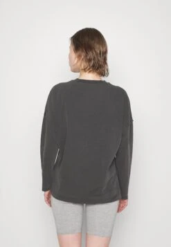 Roxy To The Heart- Long Sleeved Top - Black 12 Roxy To The Heart- Long Sleeved Top - Black -Roxy 7f22a241befb4020bb590ca179a98534