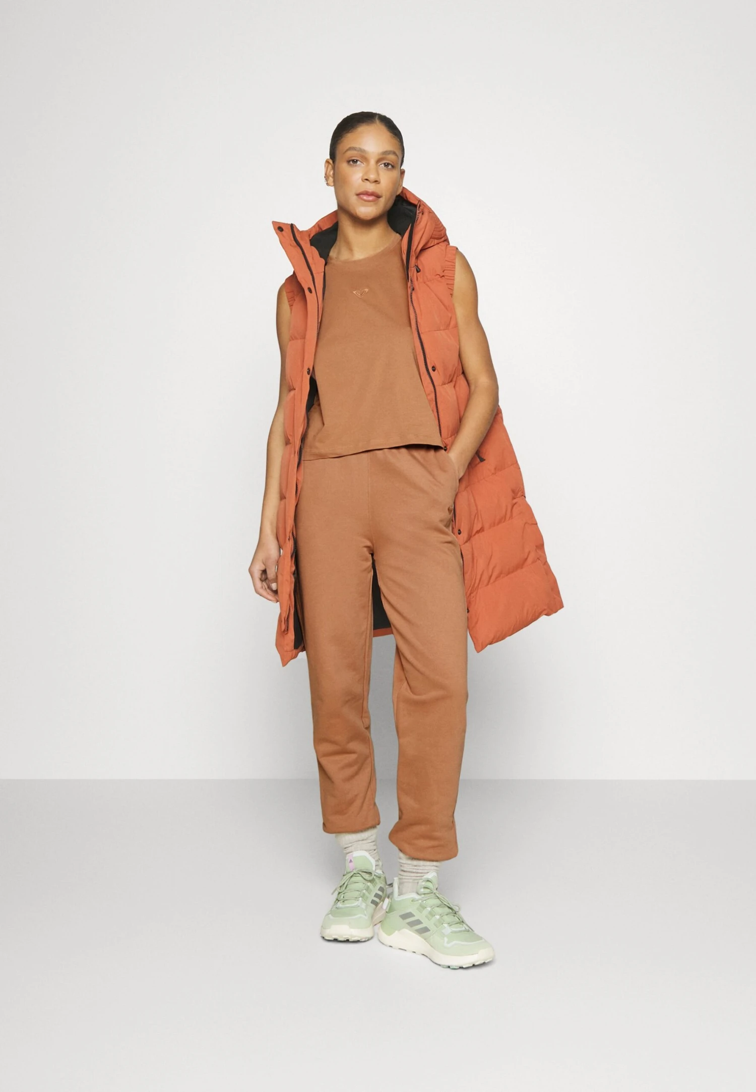 Roxy Essential Energy Jogger - Tracksuit Bottoms - Mocha Mousse 4 Roxy Essential Energy Jogger - Tracksuit Bottoms - Mocha Mousse - Image 2