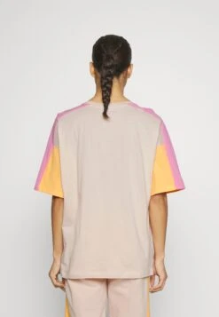 Roxy Essential Energy Cblock Tee - Print T-Shirt - Peach Whip -Roxy 8887184fa99547668b10564462235098