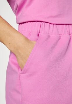 Roxy Essential Energy Short - Sports Shorts - Cyclamen -Roxy 8acca10978fe4c7b85af92be5d0debd4