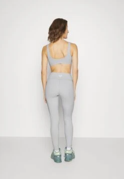 Roxy Kelia Essential Legging - Leggings - Micro Chip -Roxy 8f84a31765a74c359f7f8c3f29880422