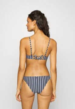 Roxy Into The Sun Athletic Tri - Bikini Top - Mood Indigo 9 Roxy Into The Sun Athletic Tri - Bikini Top - Mood Indigo -Roxy 910729f5b8394681b94e1eff5ce59f89