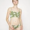 Roxy Retro Revo Tank Bralette - Bikini - Loden Green 2 Roxy Retro Revo Tank Bralette - Bikini - Loden Green -Roxy 9e8ae51378834d8ea6411a310d14d446