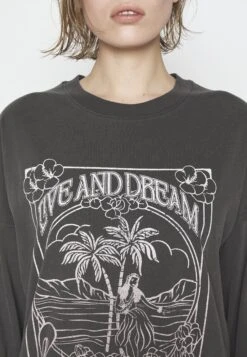 Roxy To The Heart- Long Sleeved Top - Black 15 Roxy To The Heart- Long Sleeved Top - Black -Roxy aed6f2e8ca194e069f8daa668ae405c6