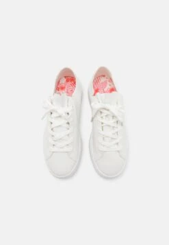 Roxy Coastal Cruisin- Trainers - White 13 Roxy Coastal Cruisin- Trainers - White -Roxy c5697f5b6ef2432d9a0520d40c91eb3d